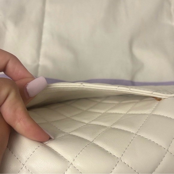 Chanel Cream Quilted Crossbody Bag - Picture 6 of 8